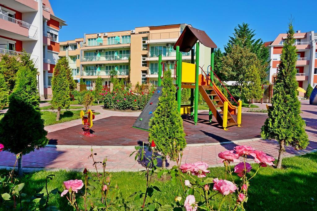 Gt Sunny Fort Apartments ซันนีบีช ภายนอก รูปภาพ